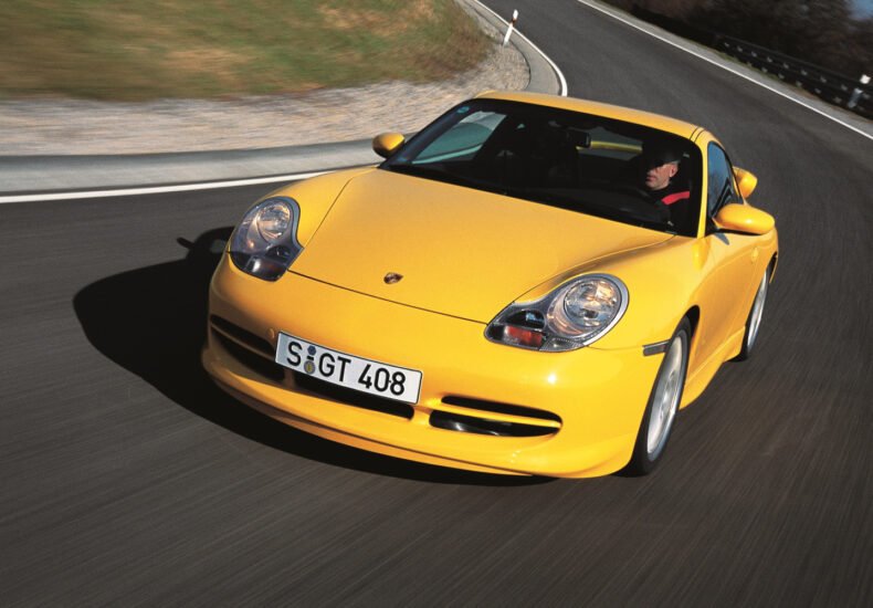 2000 Porsche 911 GT3 on the road front