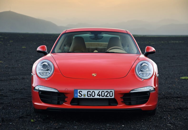 2012 Porsche 911 Carrera Coupe exterior front