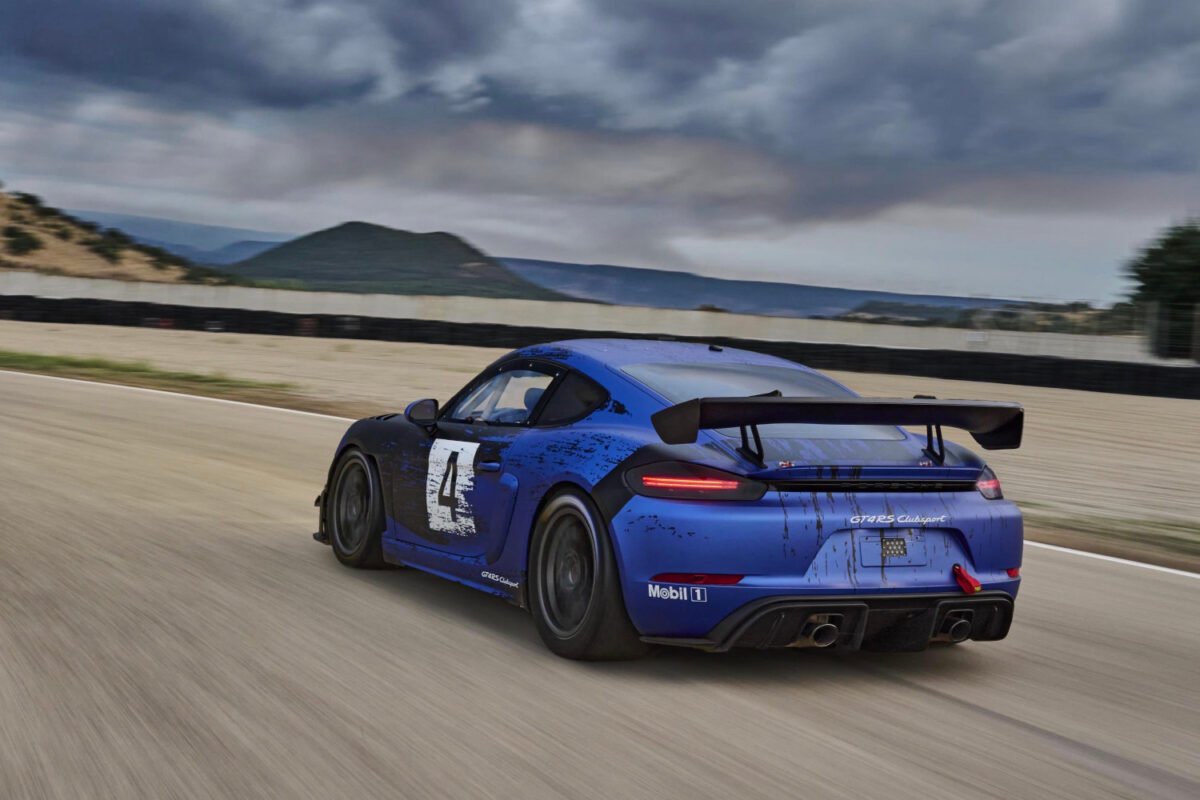 Porsche 718 Cayman GT4 RS Clubsport rear