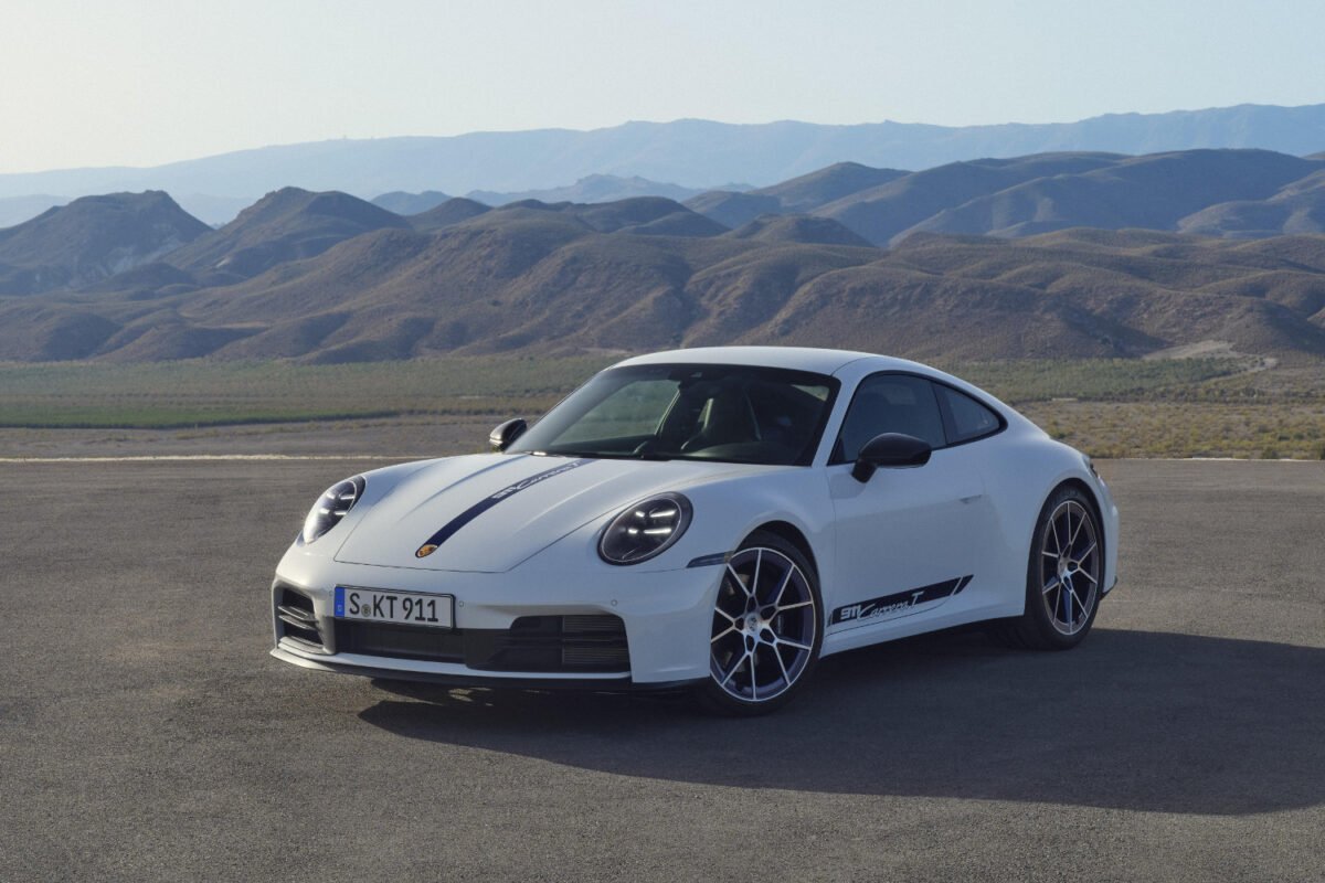 2025 Porsche 911 Carrera T Coupe front view