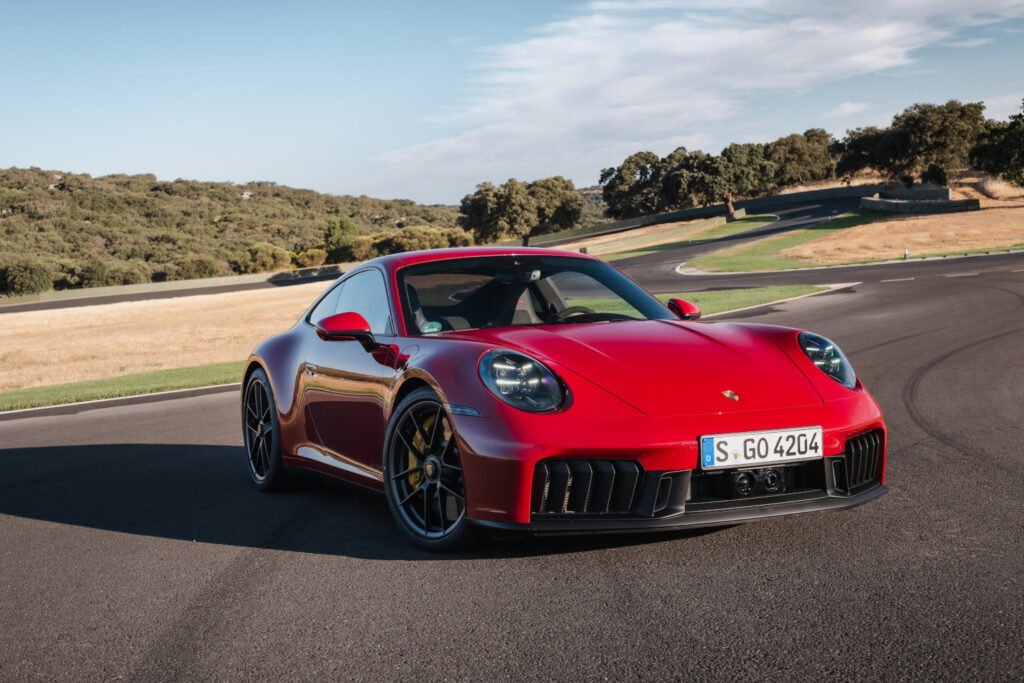 Porsche 911 Carrera 4 GTS Carmine Red front view