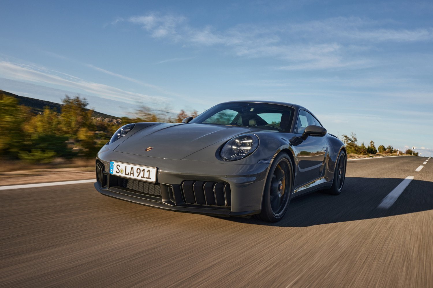 2025 Porsche 911 Carrera GTS front