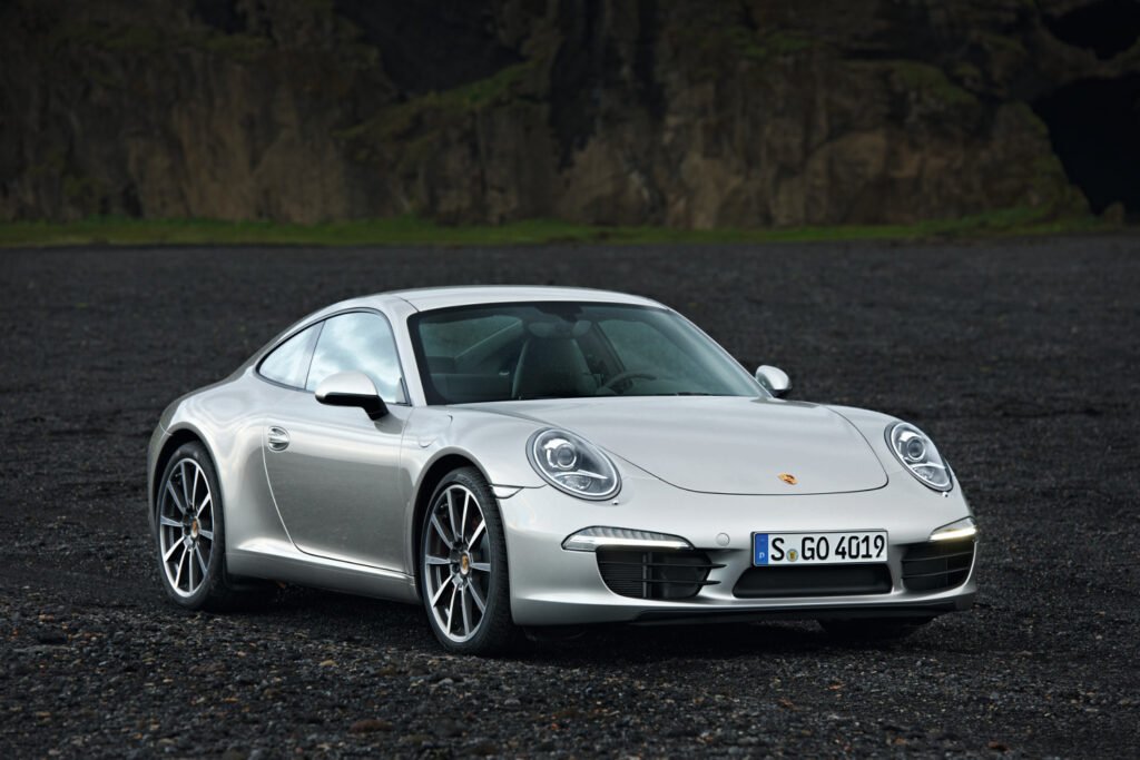 Porsche 911 Seventh Generation front